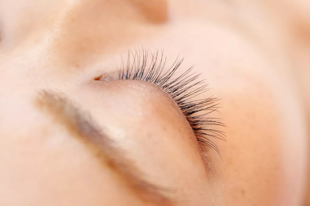 Chirurgie paupières spécialiste - Dr Sabatier - Chirurgien esthétique à Nice